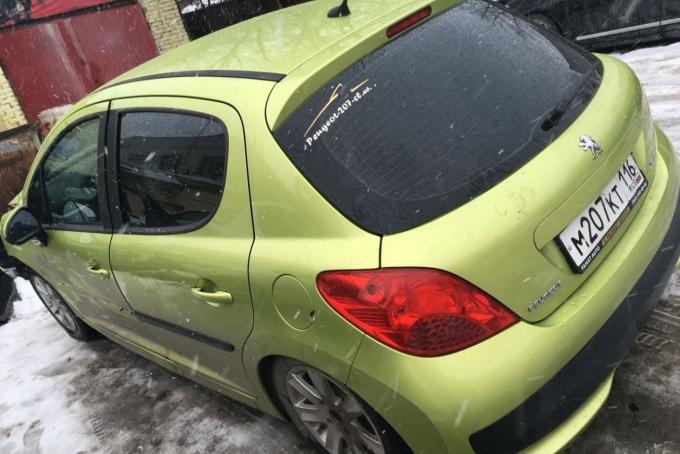 Peugeot 207 в разборе по запчастям