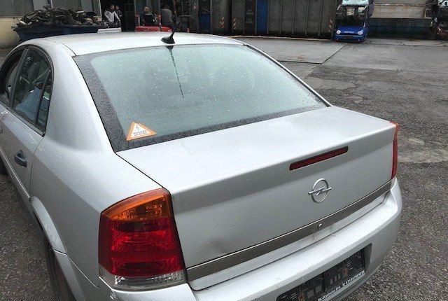 Opel Vectra C 2003 Запчасти разбор капот фара