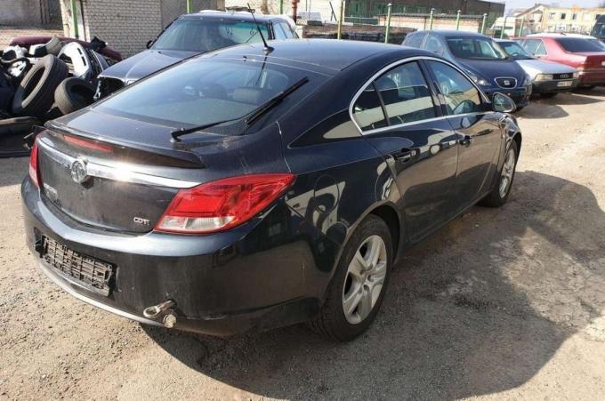 Opel Insignia 2.0 2011 г на запчасти