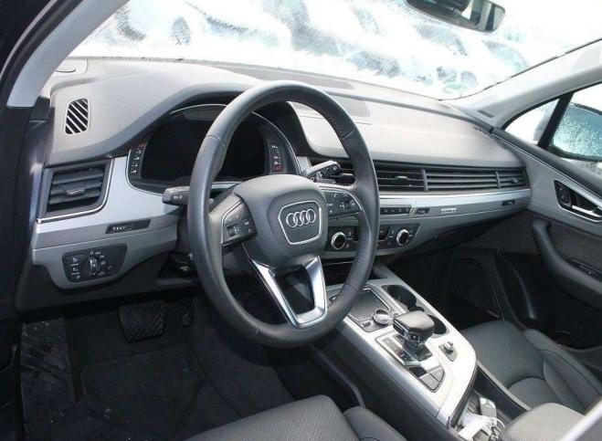 Audi Q7 2016г на запчасти