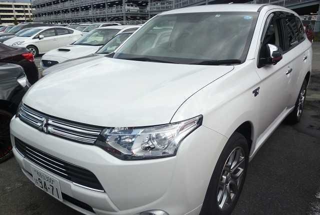 Mitsubishi Outlander на запчасти