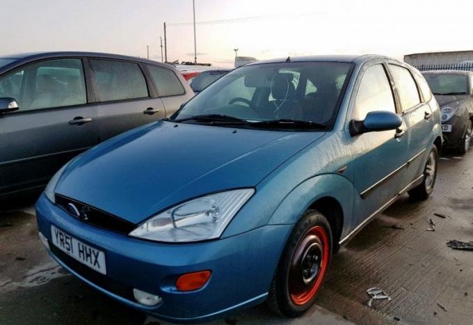 Разбор Ford Focus 2001