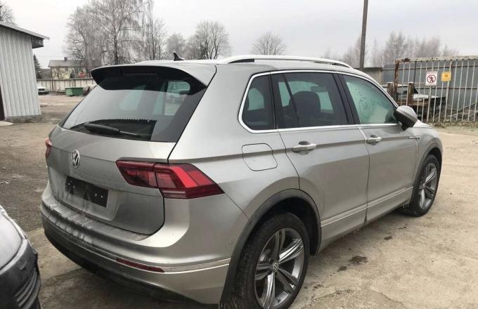 Volkswagen Tiguan 2 5N 2018 г по запчастям