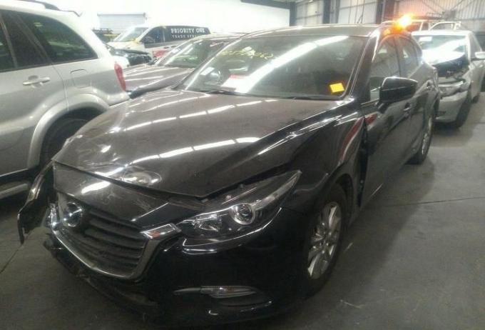 В разборе Mazda 3 BM 2.0 PE МКПП мазда