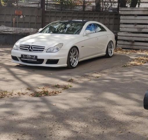 В разборе Мерседес CLS W219 M273-5.5(388л.с.) 2008