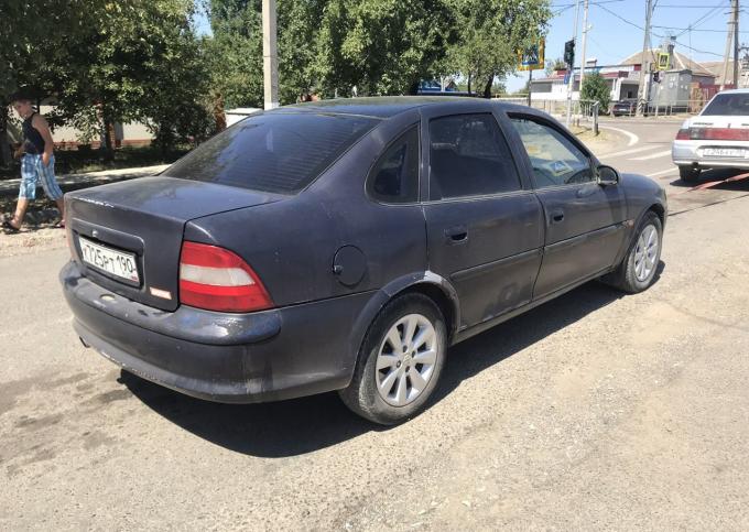 Opel vectra B 1998 год 1.8 мт разбор