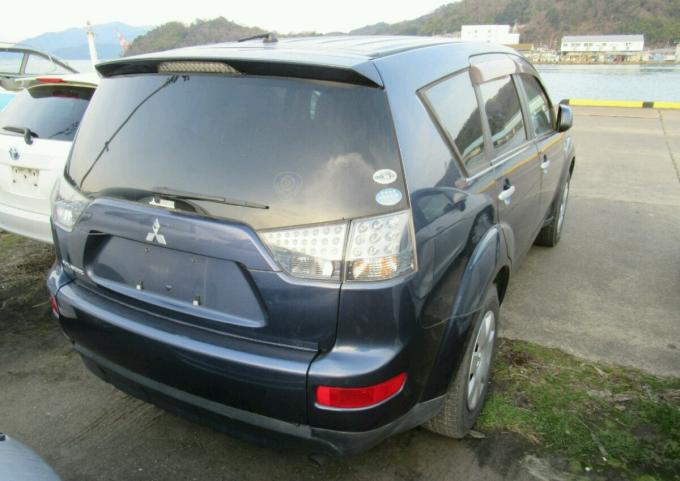 Mitsubishi Outlander XL