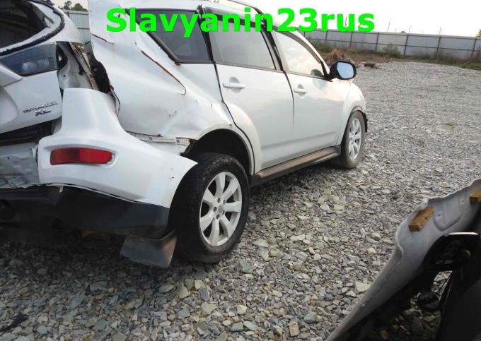 Mitsubishi Outlander XL 2010 г. по запчастям