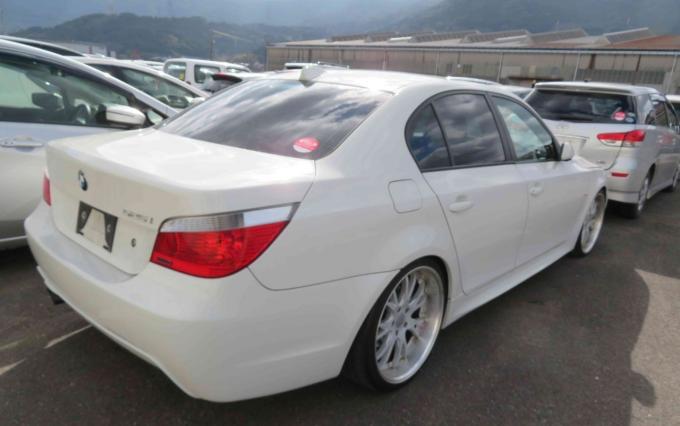 BMW E60 2005 2.5 N52