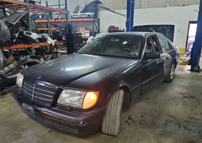 Разбор на запчасти Mercedes S W140