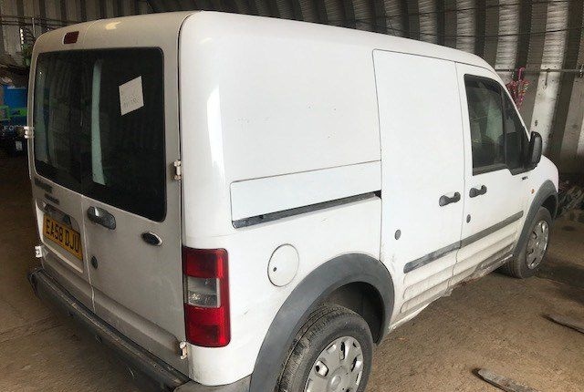 Разбор на запчасти Ford Transit Connect 2002-2013