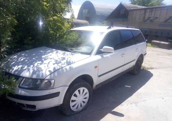 Volkswagen passat B5 универсал 1997г. по запчастям