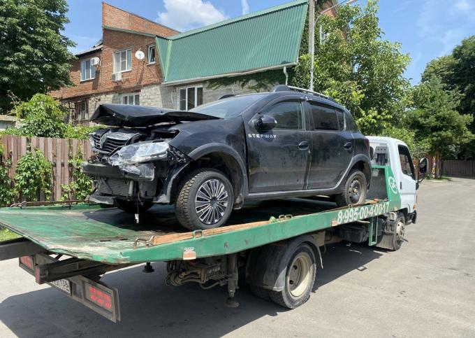 В разборе Renault Sandero Stepway 2 Рено Сандеро 2