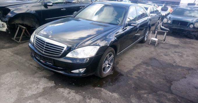 Продам по запчастям мерседес W221 S450