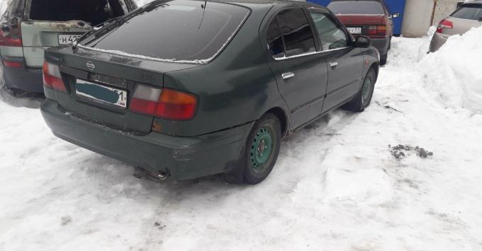 Nissan Primera P11