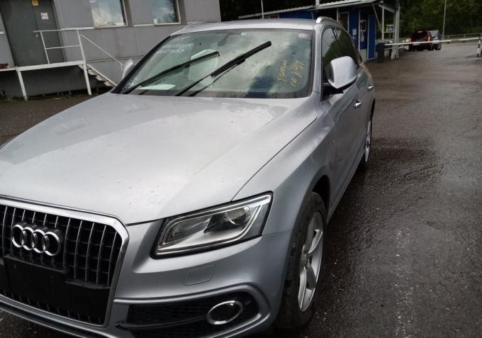 Audi Q5. Audi Q5 qu. 2.0 cncd