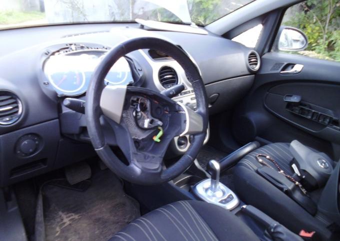 Разбираю Opel Corsa D Опель Корса Д 2007 5 дв