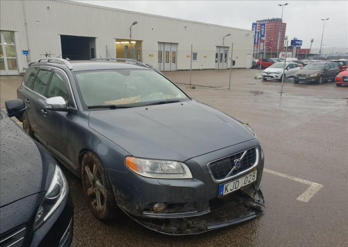 Volvo V70 3.0Т на запчасти