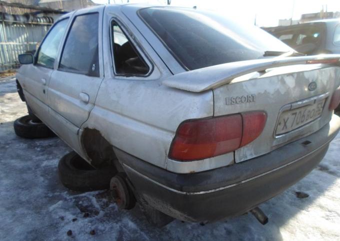 Ford Escort 1.6, 1998 / Форд Эскорт 1.6, 1998