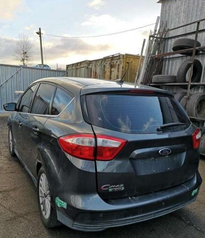 Ford C-Max 2016 г на запчасти