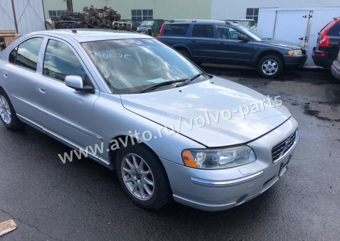 Volvo S60 2.4 2006 год Из Японии прибыла в разбор