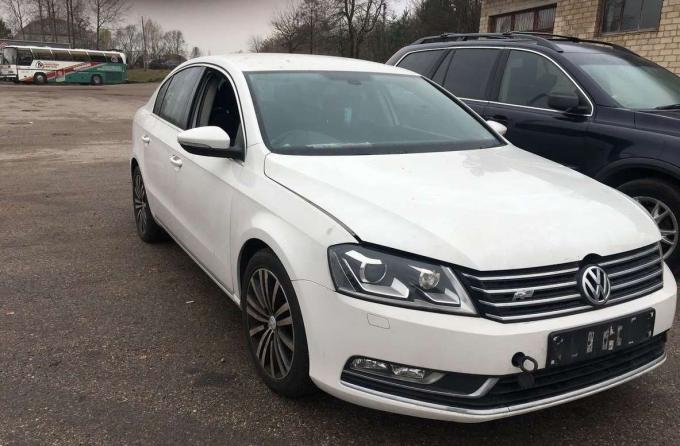 Volkswagen Passat CC 2013 г 2.0 на запчасти