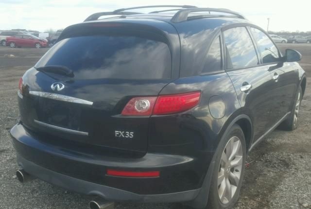 В разборе Infiniti FX35