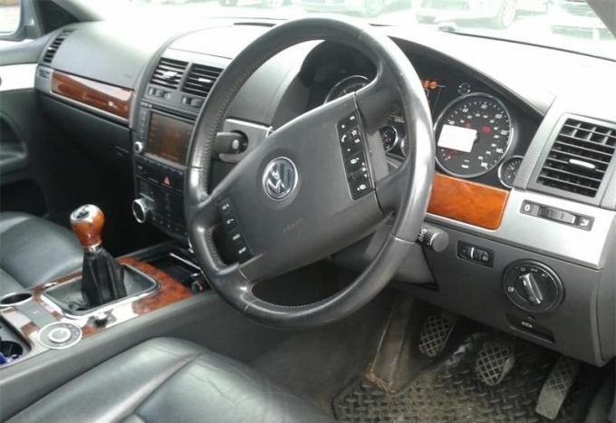 Разбор на запчасти Volkswagen Touareg 2002-2007