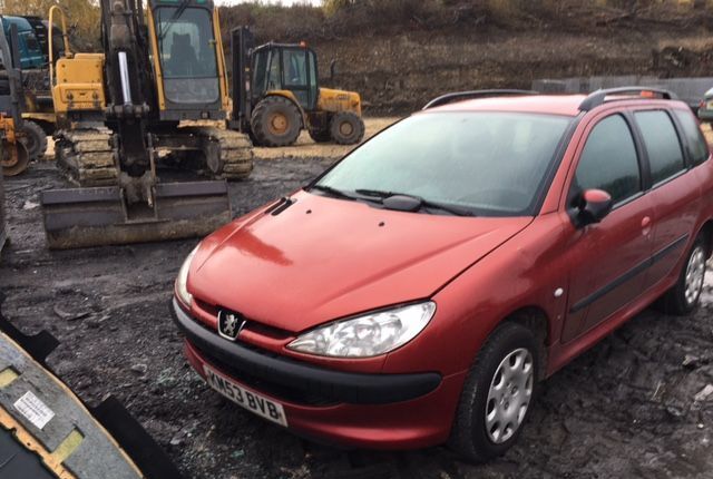 Разбор на запчасти Peugeot 206