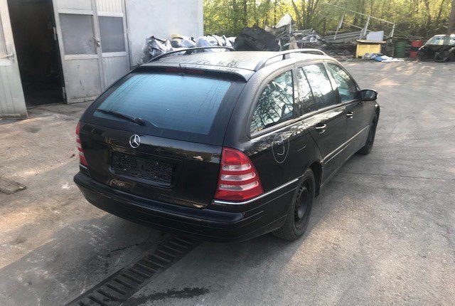 Разбор на запчасти Mercedes C W203