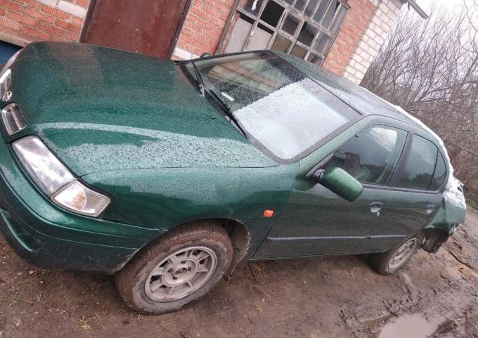 Nissan Primera P11 GA16