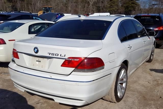 В разборе BMW 7 E65 2001