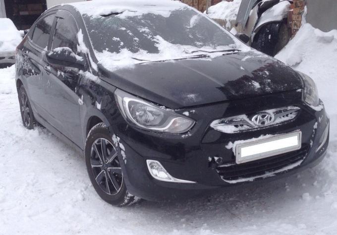 Разбор Hyundai Solaris 2011 1.4 АКПП запчасти