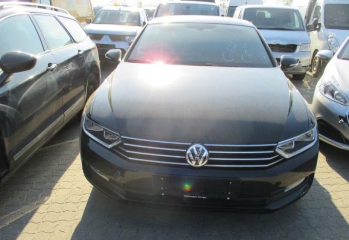 Volkswagen Passat B7 2014 г. на запчасти