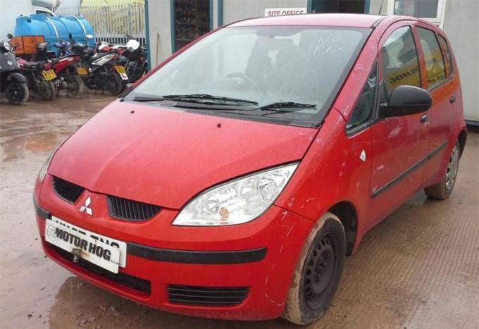 Разобран на запчасти Mitsubishi Colt 2004-2008