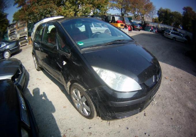 Разбор на запчасти Mitsubishi Colt 2004-2008