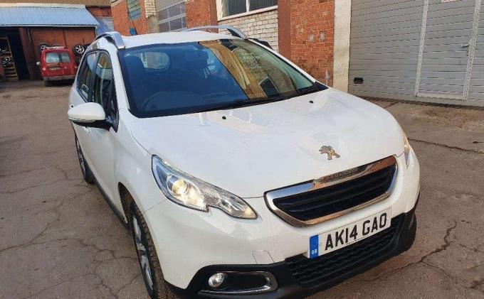 Peugeot 2008 2014 г на запчасти