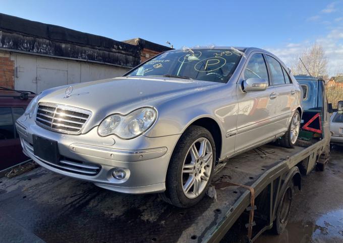 Mercedes-Benz W203 C230 в разбор из Японии