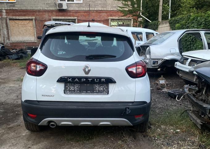 В разборе Renault Kaptur 1,6 H4M