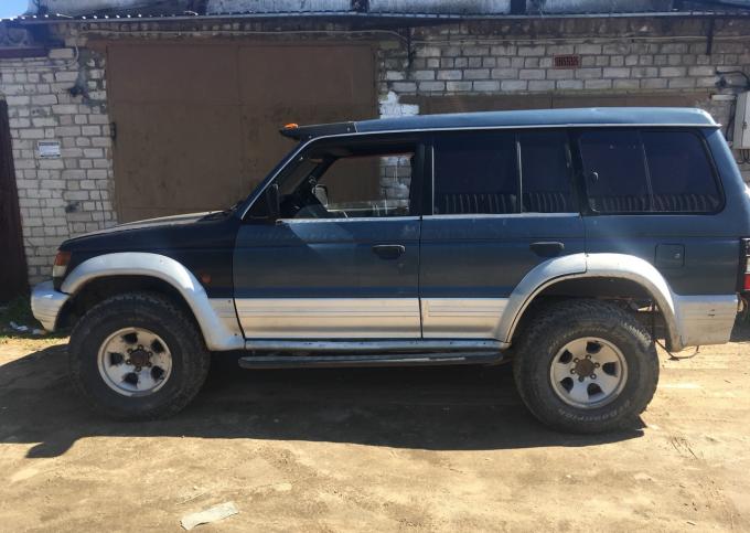 Mitsubishi Pajero 3.0 MT 4WD 1991г запчасти