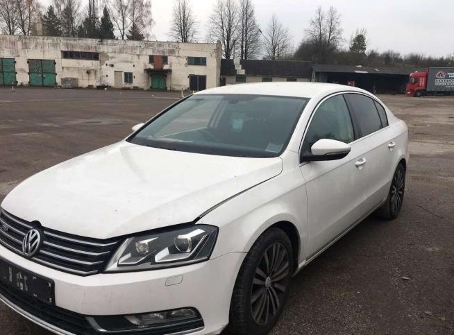 Volkswagen Passat CC 2013 г 2.0 на запчасти