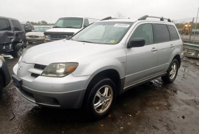 В разборе Mitsubishi Outlander 1