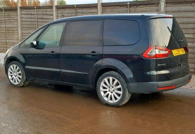 Ford galaxy 2009 года