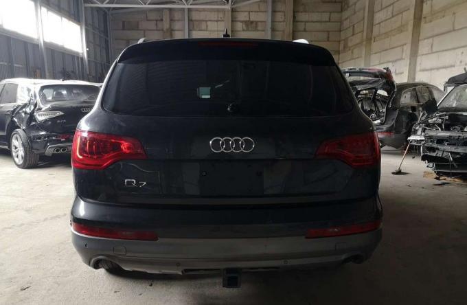 Audi Q7 3.0 tfsi 2013г по запчастям