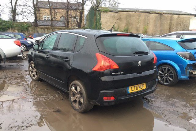 Разбор на запчасти Peugeot 3008