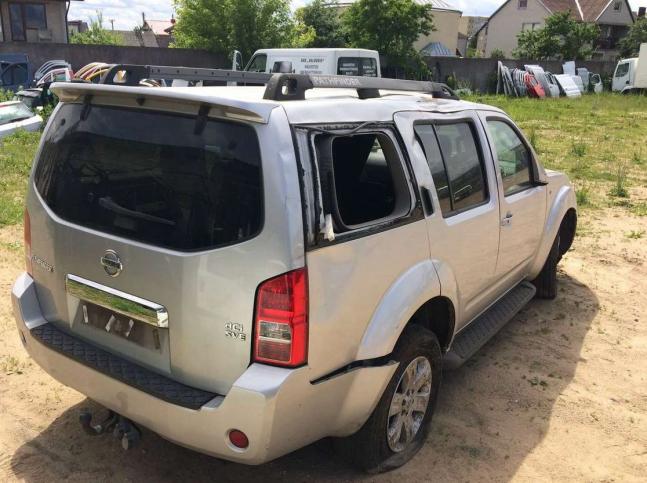 Nissan Pathfinder 2.5 DCI YD25 2007 г на запчасти