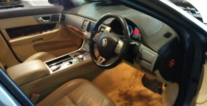 В разборе Jaguar XF (X250) 2010г. 3,0л