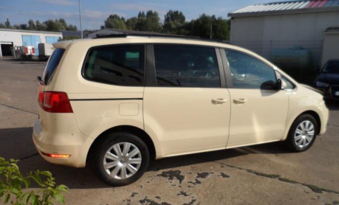 Volkswagen Sharan 2012 г на запчасти