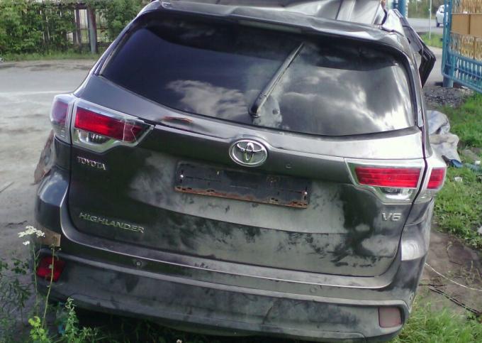 Toyota Highlander 3,2014 год кузов