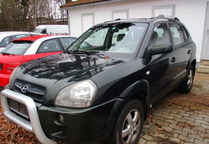 Hyundai Tucson 2005г, на запчасти